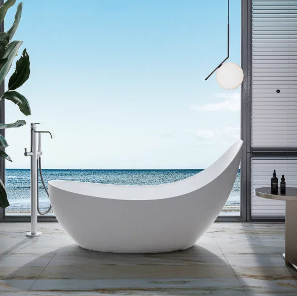 Posh Freestanding Bathtub