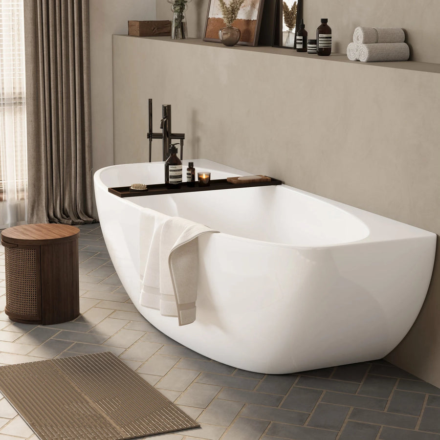 Deltora Back to Wall Bathtub